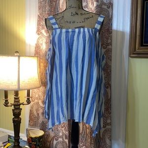Vince Camuto Off / Cold Shoulder Blue & White Stripe Long Sleeve Pull On Shirt.